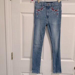 Hollister Ultra High Rise Jean Legging W24 L 26
